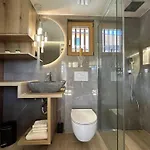 Elegant Warm Bliss Hideaway Escape - With Hot-tub And Sauna * Sencur