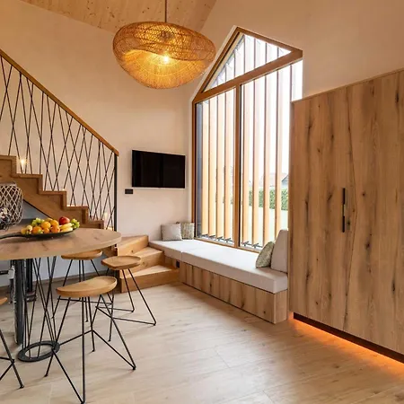 Elegant Warm Bliss Hideaway Escape - With Hot-tub And Sauna *