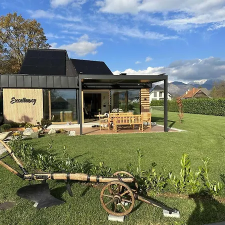 Tatil Evi Elegant Warm Bliss Hideaway Escape - With Hot-tub And Sauna Šenčur