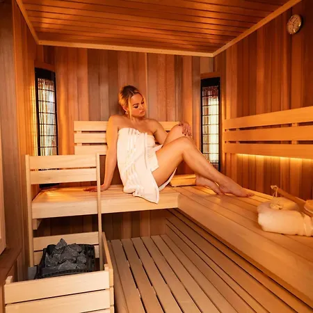 Prázdninový dům Elegant Warm Bliss Hideaway Escape - With Hot-tub And Sauna