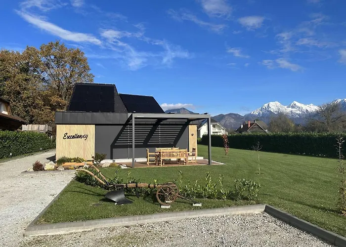 Elegant Warm Bliss Hideaway Escape - With Hot-tub And Sauna Šenčur